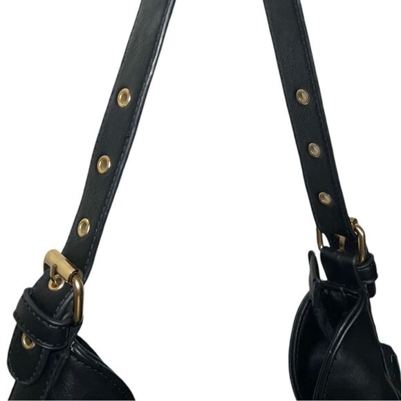 Super cute black faux leather bag with fringe on both sides! - Picture 8 of 13